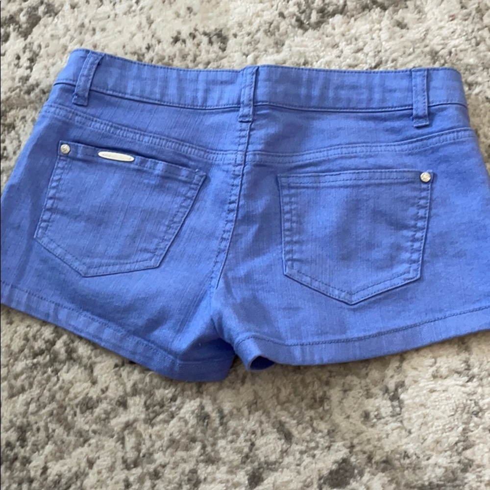Shorts - Picture 3 of 3
